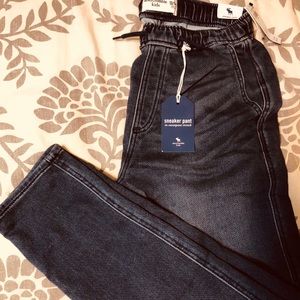 Boy’s Abercrombie kids Jeans brand new
